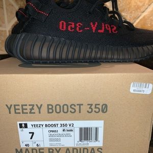 NEW Yeezy BOOST 350 V2 Breds
